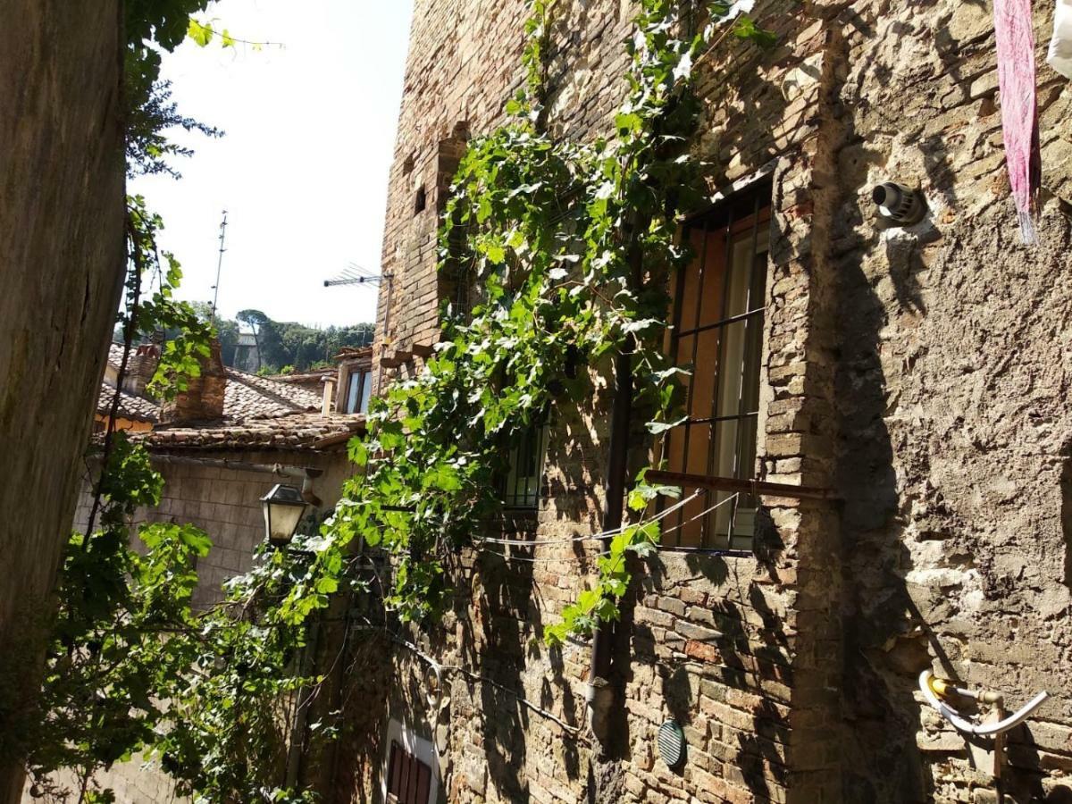 Ai Barutoli Apartment Perugia Ngoại thất bức ảnh