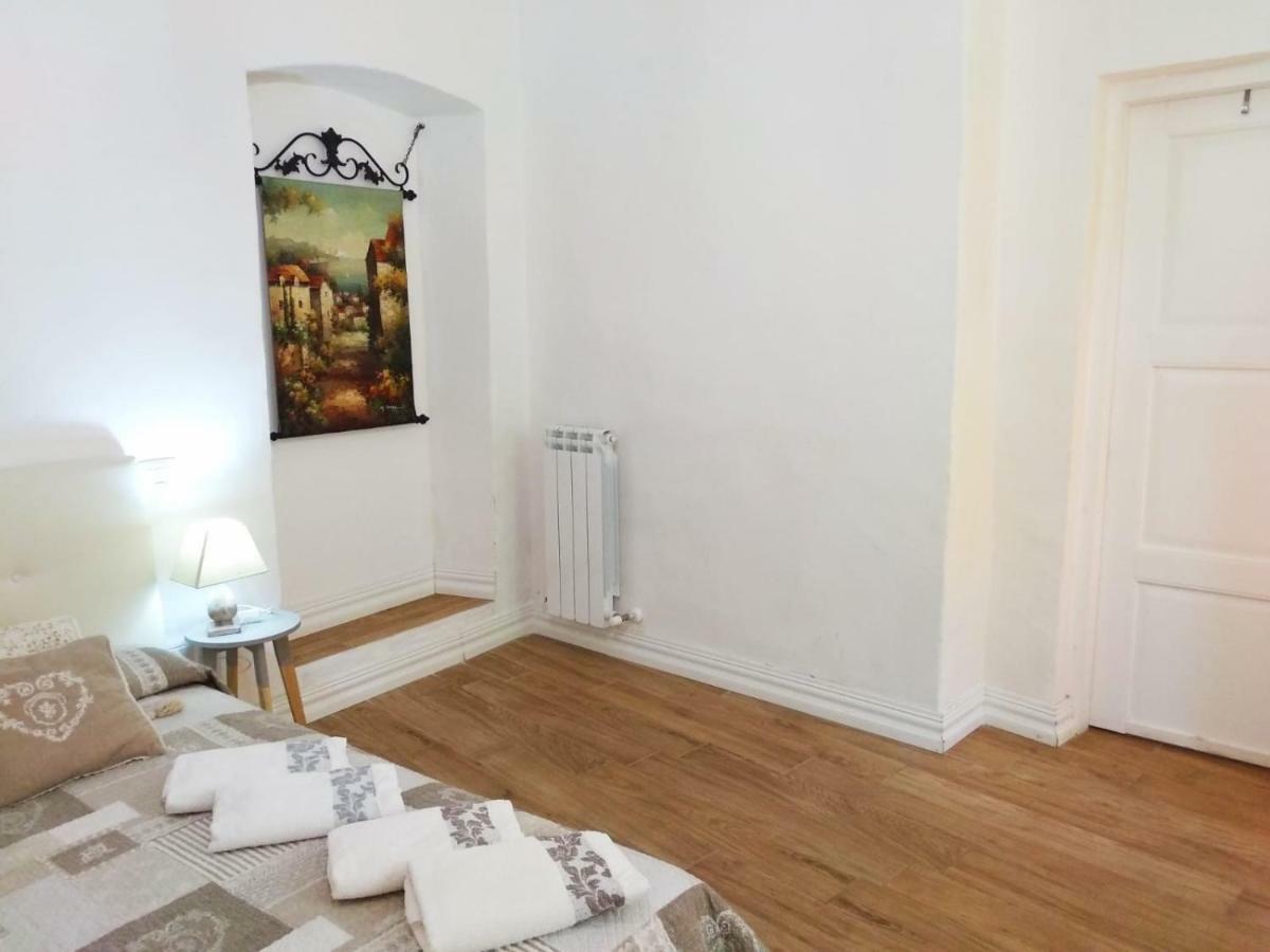 Ai Barutoli Apartment Perugia Ngoại thất bức ảnh